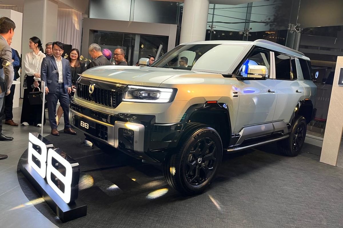 Denza, Denza B8, SUV Mewah Denza B8 Tampil Perdana di Jakarta, Mau Masuk Indonesia?