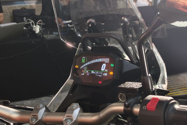 Kawasaki KLE 500 dan KLE 500 SE: Spesifikasi dan Harga Resmi