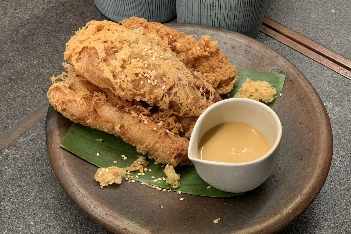 cara membuat pisang goreng crispy, cara membuat pisang goreng crispy dengan tepung terigu, cara membuat pisang goreng crispy tahan lama, cara menggoreng pisang crispy, cara menggoreng pisang goreng, Cara Masak Pisang Goreng Krispi ala Koki Restoran, Cobalah Goreng 2 Kali, 1. Pakai pisang raja, 2. Gunakan pisang matang, 3. Campur dua jenis tepung, 4. Goreng pakai minyak suhu sedang, 4. Goreng dua kali