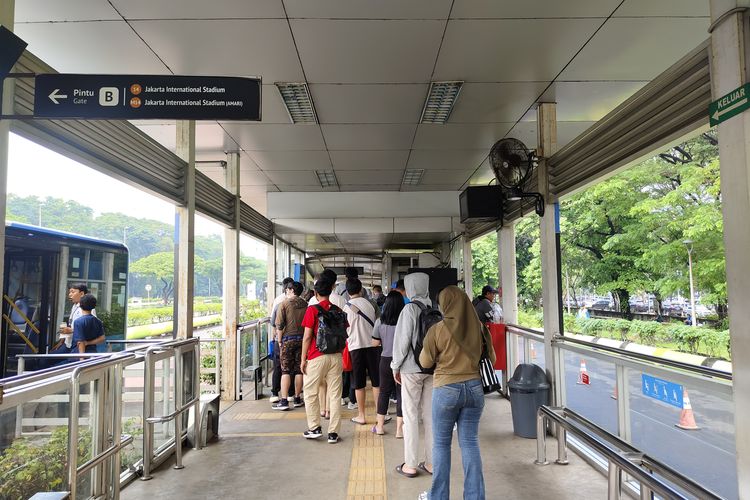 Jakarta Fair, jakarta fair 2025, Cara ke Jakarta Fair, cara ke jakarta fair naik busway, Ke Jakarta Fair Naik Transjakarta, Turun di Mana?