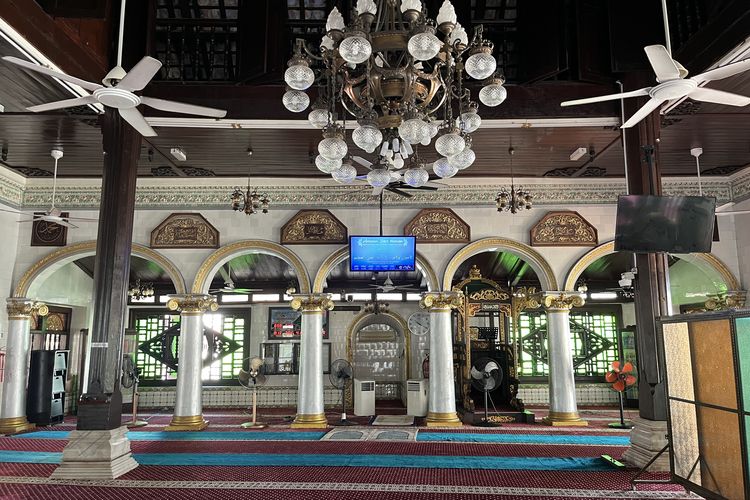 wisata Malaysia, wisata malaysia, wisata melaka, tempat wisata di melaka, Jalan-Jalan Seharian di Melaka, Bisa ke Mana Saja?, Jalan seharian di Melaka bisa kemana saja?, Menyusuri Jalan Harmoni, Mampir ke Red Square, Jonker Street Night Market
