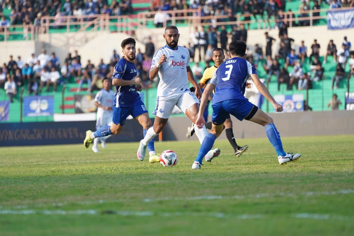 Malang, Jawa Timur, Arema FC, Dewa United, arema fc vs dewa united, Super League 2025 2026, Link Live Streaming Arema FC vs Dewa United di Super League 2025-2026 Hari Ini