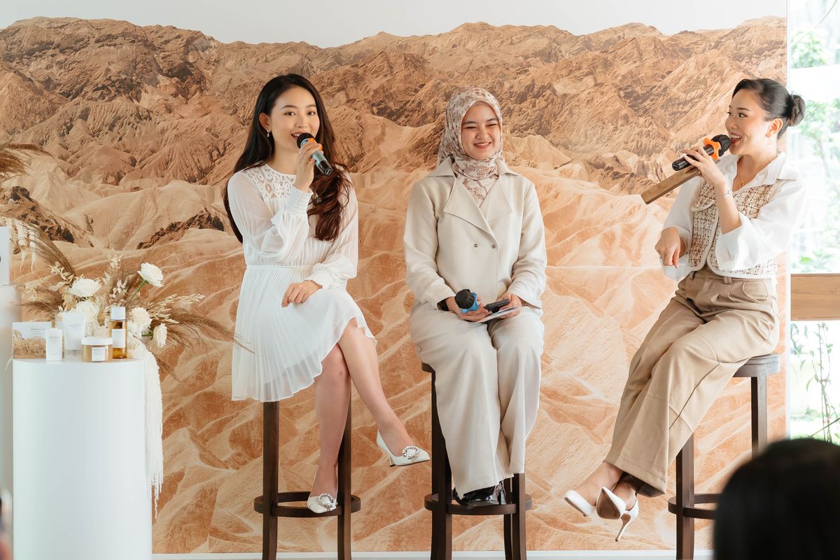 Perawatan kulit, SKIN1004, Natasha Wilona, perawatan kulit, skin1004, rahasia kulit sehat natasha wilona, Natasha Wilona Ungkap Rahasia Kulit Sehatnya, Pilih Skincare yang Mudah Menyerap