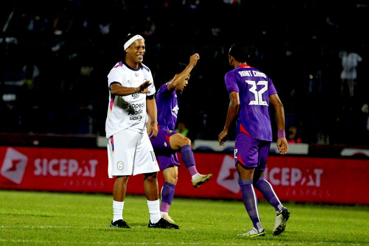 Yamal, Barcelona, Messi, Maradona, Lionel Messi, Ronaldinho, Rivaldo, Liga Spanyol, maradona, messi, Pemakai Nomor 10 Barcelona, dari Maradona, Messi, hingga Lamine Yamal, 1. Lionel Messi (2008–2021), 2. Ronaldinho (2003–2008), 3. Diego Maradona (1982–1984), 4. Rivaldo (1997–2002), 5. Romario (1993–1995)
