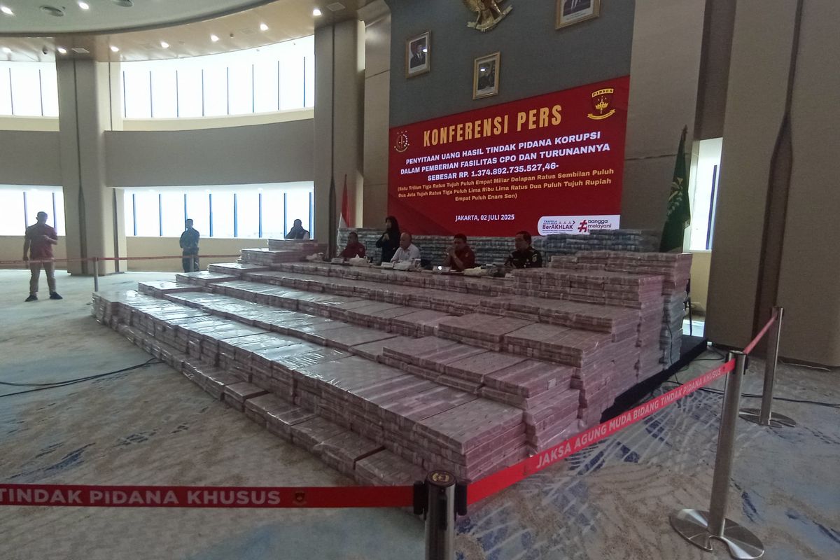 Kejaksaan Agung, korupsi, penyitaan uang, kejagung sita uang, uang sawit, Kejagung Pamer Lagi Uang Rp 1,37 Triliun dari Kasus Ekspor CPO
