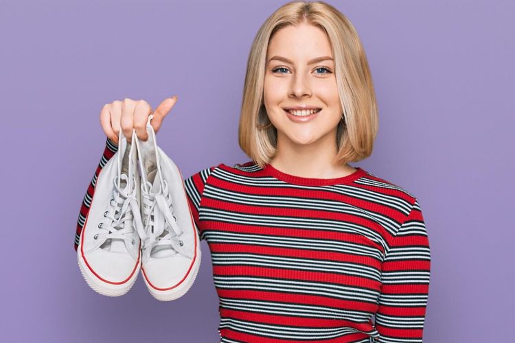 sneakers kw, sneakers palsu, bahay sneakers kw, risiko barang kw, sneakers palsu apakah worth it, Tampil Gaya dengan Sneakers Palsu, Apakah Worth It?