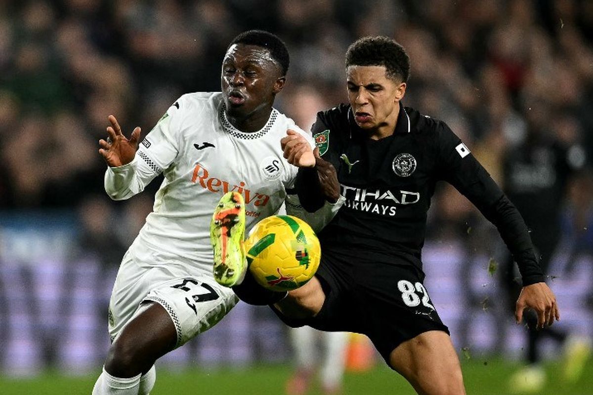 Manchester City, Arsenal, Piala Liga Inggris, Crystal Palace, Carabao Cup, Chelsea, EFL Cup, Arsenal, Man City, dan Chelsea Melaju ke Perempat Final Carabao Cup, Liverpool Tersingkir, Arsenal Bungkam Brighton di Emirates, Manchester City Tundukkan Swansea, Chelsea Menang Tipis atas Wolves, Liverpool Dipukul Crystal Palace di Anfield, Hasil Lengkap Babak Keempat Piala Liga Inggris