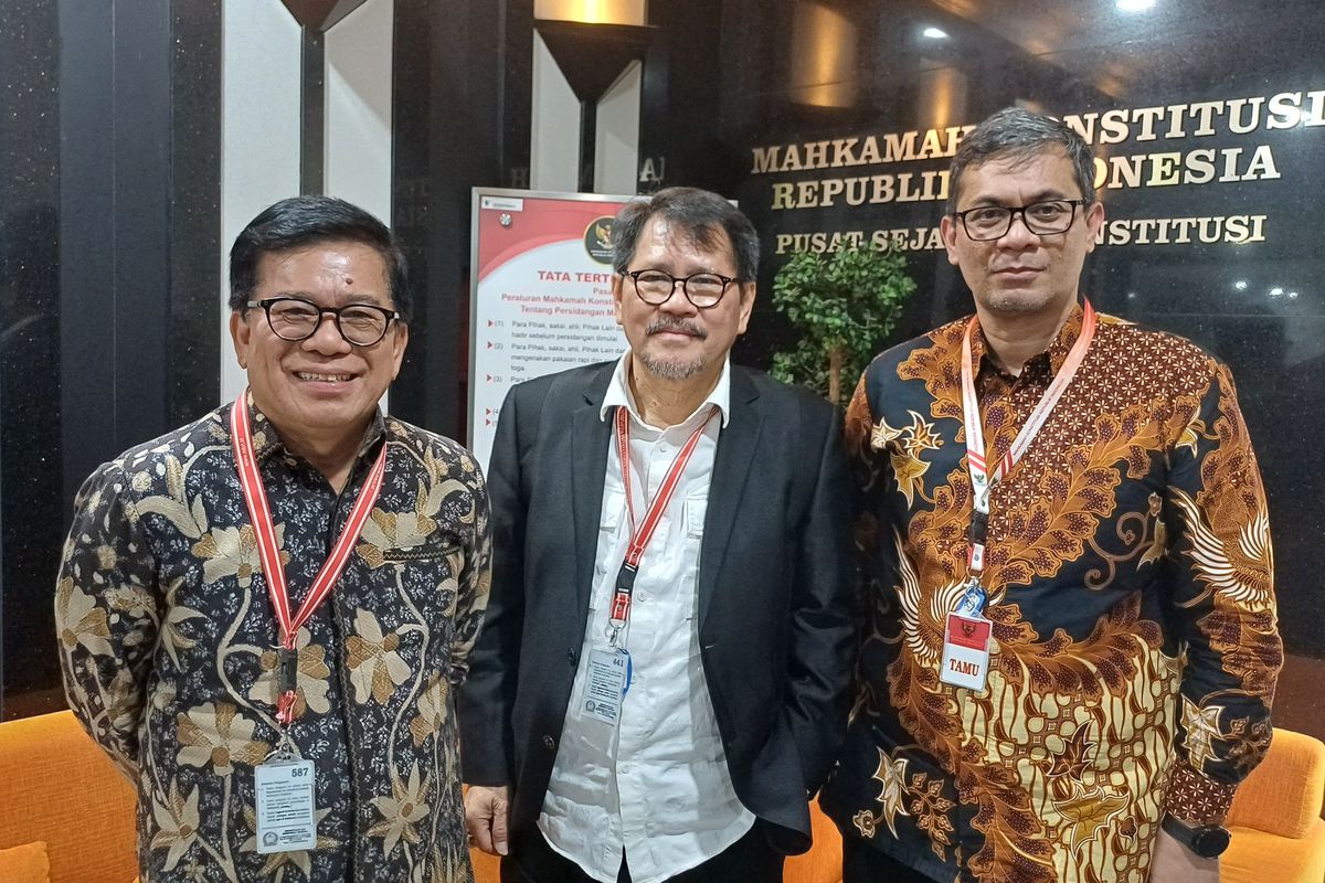 royalti, Royalti musik, LMKN, royalti lagu, royalti musik di cafe, Musisi Gratiskan Lagu untuk di Kafe, LMKN: Bukan Berarti Bebas Royalti, LMKN: Lagu Punya Banyak Hak, Bukan Hanya Milik Pencipta, Lagu adalah Karya Kolektif: Bundle of Rights, Respons LMKN atas Musisi yang Gratiskan Lagu, LMKN Minta Pemerintah Fasilitasi Dialog antara Musisi, Pelaku Usaha, dan LMK