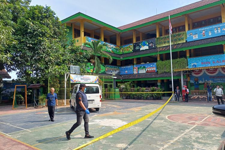 pengemudi, Mobil Tabrak Siswa SD di Cilincing, Polisi: Sopir Salah Injak Pedal Gas