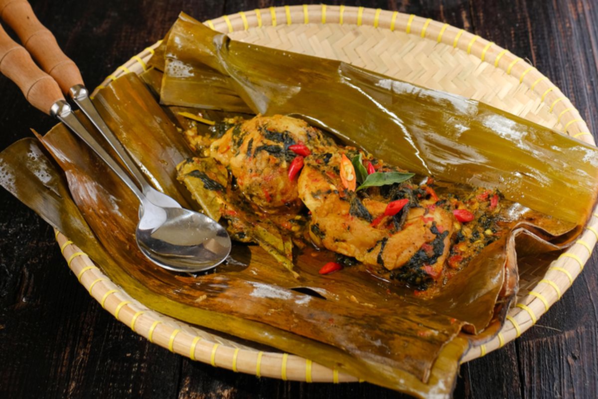 ayam kemangi, Rahasia Ayam Kemangi Super Wangi &amp; Bumbu Meresap, Makan Satu Piring Mana Cukup!, Rahasia Ayam Kemangi Super Wangi &amp; Bumbu Meresap, Bahan Ayam Kemangi ala Pepes, Cara Membuat Ayam Kemangi Wangi dan Meresap, Tips agar Ayam Kemangi Makin Lezat
