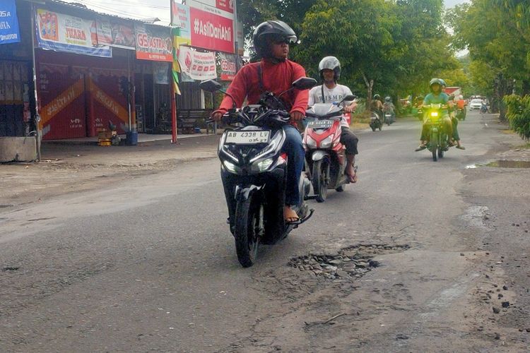 Sokbreker, sokbreker, sokbreker mati, servis sokbreker, spesialis sokbreker motor, bengkel sokbreker, Jangan Remehkan Sokbreker Motor yang Mati, Ini Dampak dan Risikonya