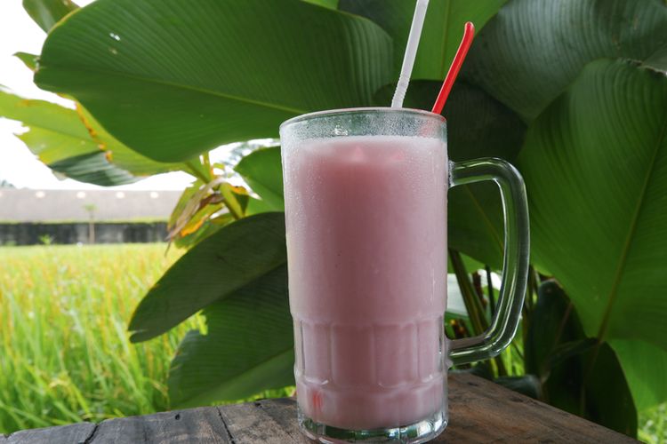 TasteAtlas, minuman khas nusantara, minuman hangat khas Indonesia, tasteatlas, minuman tradisional Indonesia, minuman tradisional indonesia yang mudah dibuat, jamu minuman herbal, 9 Minuman Nusantara yang Diakui Dunia, Ada Apa Saja?, 1. Jamu, Ramuan Herbal Warisan Leluhur, 2. Kopi Tubruk, Minuman Wajib Penikmat Kopi Lokal, 3. Wedang Jahe, Hangatkan Tubuh dan Jiwa, 4. Kopi Luwak, Kopi Termahal di Dunia Asal Indonesia, 5. Bajigur, Minuman Manis dari Tanah Sunda, 6. Soda Gembira, Minuman Ceria dari Dapur Nusantara, 7. Kopi Ginseng, Energi dalam Secangkir Kopi, 8. Bandrek, Pedas Hangat ala Sunda, 9. Sekoteng, Manis Hangat dari Jawa Tengah