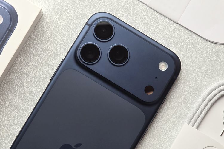 HP terbaru, HP baru, iQoo, iPhone, Huawei, huawei, Oppo, Moto, Poco, Realme, HP terbaru Oktober, HP baru Oktober, 14 HP Terbaru di Indonesia, Harga Mulai Rp 1 Jutaan, 1. iQoo Z10R, 2. iPhone 17, 3. iPhone Air, 4. iPhone 17 Pro, 5. iPhone 17 Pro Max, 6. Huawei Pura 80, 7. Poco M7, 8. Moto G06 Power, 9. Realme 15, 10. Realme 15 Pro, 11. Realme 15T, 12. Oppo A6 Pro 4G, 13. Oppo A6 Pro 5G, 14. Oppo A5i Pro 5G