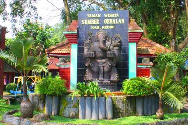 Wisata Kediri, tempat wisata di kediri, destinasi alam kediri, liburan ke kediri, Wisata Populer Kediri, Bukan Hanya Simpang Lima Gumul, 1. Bukit Gandrung Medowo, 2. Air Terjun Dolo, 3. Desa Wisata Sempu, 4. Taman Brantas, 5. Gua Selomangleng, 6. Taman Wisata Tirtoyoso, 7. Sumber Ubalan