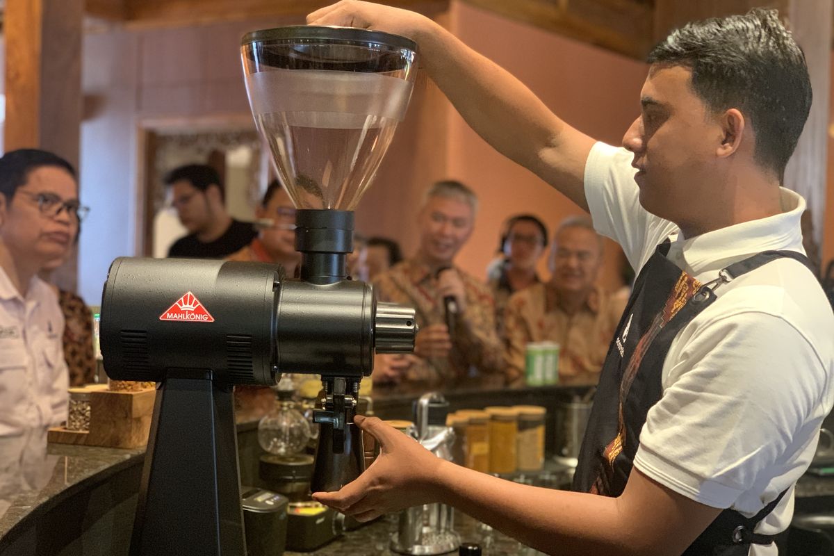Kafe jamu kekinian, Konsep kafe jamu kekinian, Kedai Jamu Kini Hadir seperti Coffee Shop, Jadi Tempat Nongkrong Nyaman