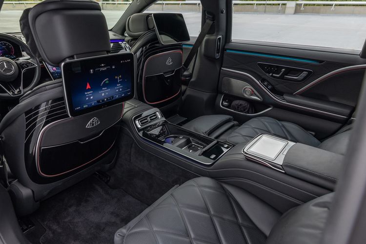 mobil dinas, Maybach, Presiden indonesia, Mercedes-benz, mobil kepresidenan, Prabowo Subanto, Kunjungan ke AS, Prabowo Naik Mercedes-Benz S580 Maybach