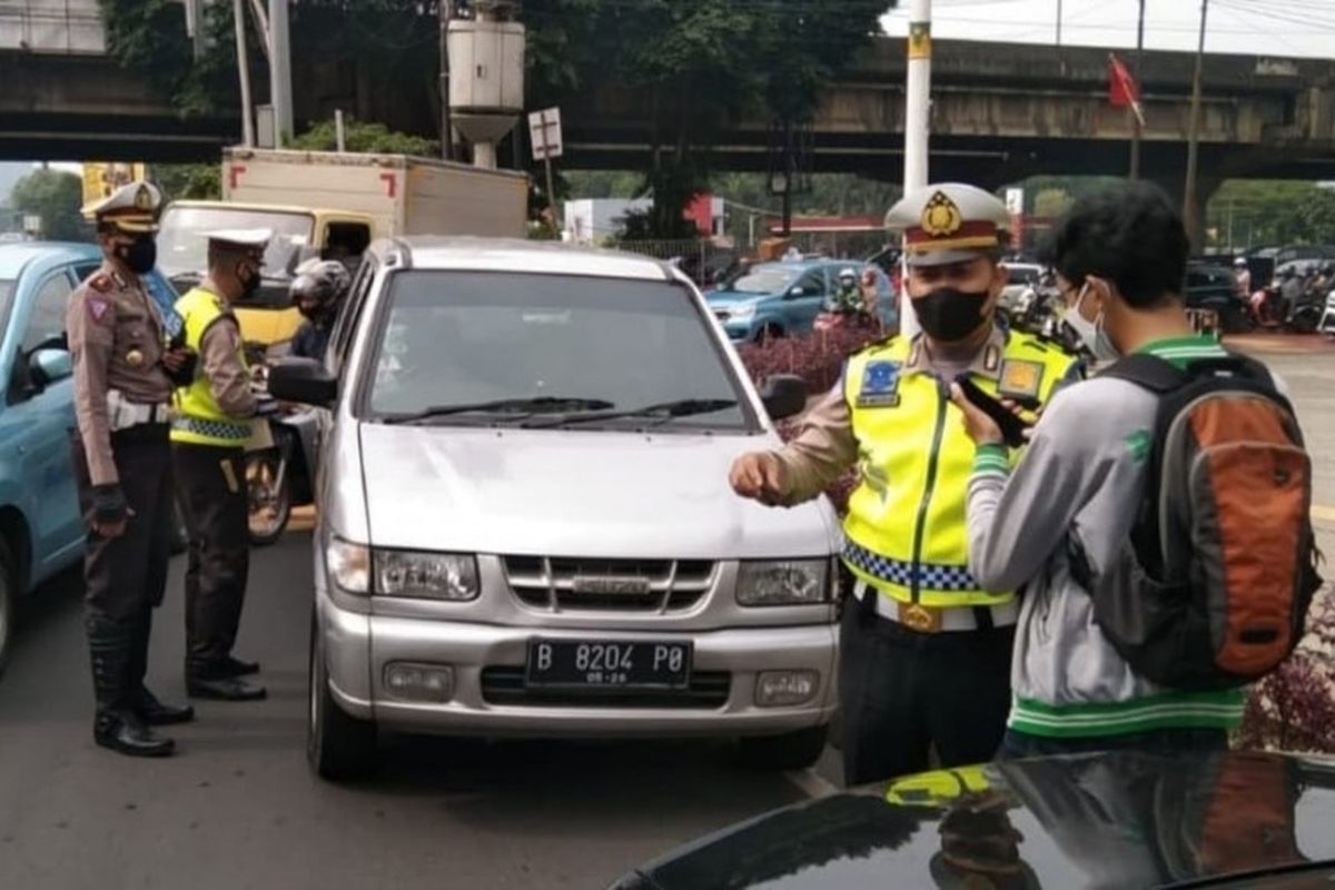 Operasi, Operasi Zebra, Operasi Zebra 2025, operasi, razia, korlantas polri, operasi zebra, operasi zebra 2025, Apa Manfaat dan Tujuan Operasi Zebra 2025?