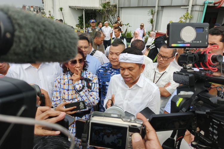 Dedi Mulyadi, Susi Pudjiastuti, keramba jaring apung, Gubernur Jawa Barat, Bupati Pangandaran, Pantai Timur Pangandaran, Dedi Mulyadi Mantap Tolak KJA, Susi Pudjiastuti: Hatur Nuhun Pak Gubernur