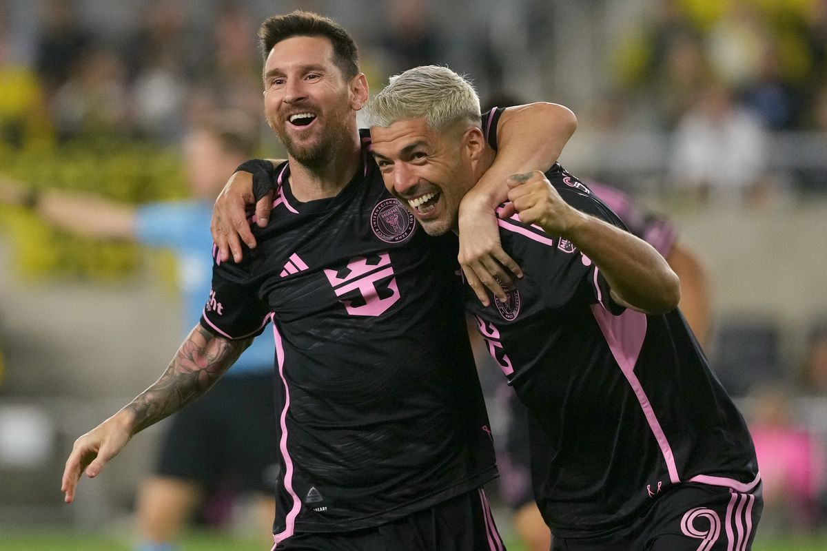 Messi, Luis Suarez, Deportivo LSM, Lionel Messi, Inter Miami, Lionel Messi Gabung dengan Luis Suarez, Luncurkan Klub di Uruguay