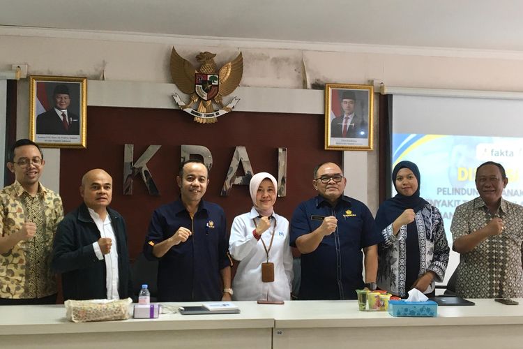 MBDK, KPAI, Bahaya minuman manis untuk anak, Minuman Berpemanis Dalam Kemasan, Cukai MBDK, anak konsumsi gula, Apakah minuman manis baik untuk anak-anak, Bahaya minuman kemasan untuk anak, KPAI Ingatkan Bahaya Minuman Manis Kemasan, Anak Terancam Diabetes hingga Gagal Ginjal