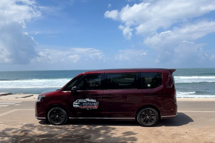 Honda Step WGN e:HEV, Dusun Wotawati, Fenomena Matahari Terlambat di Desa Wotawati Bersama Honda Step WGN