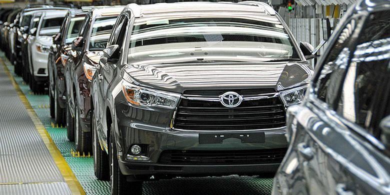 kendaraan listrik, industri otomotif, Transisi energi, subsidi mobil listrik, Transisi Energi, Kendaraan listrik, Kendaraan Listrik Bisa Guncang Industri Otomotif Nasional