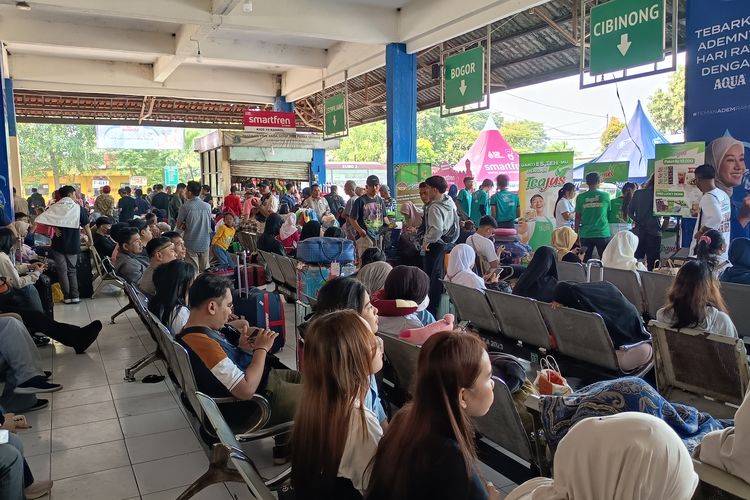 arus balik, Terminal Kampung Rambutan, lonjakan penumpang, Lonjakan Arus Balik Terminal Kampung Rambutan Capai 80 Persen
