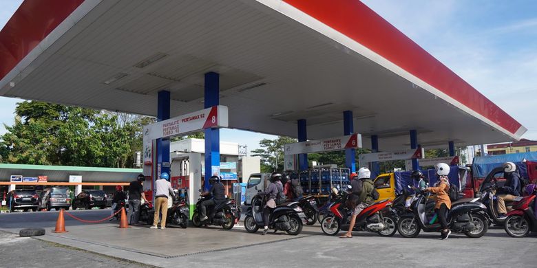 SPBU, Pertamax, Pertalite, Bahan bakar minyak, Pertamina, harga BBM, Harga BBM Pertamina 1 Oktober 2025: Non Subsidi Ada Koreksi