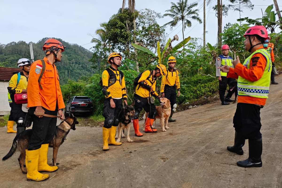 Banjarnegara, tanah longsor, bencana tanah longsor, tanah longsor banjarnegara, korban tanah longsor Banjarnegara, update longsor Banjarnegara, Update Longsor Banjarnegara: 10 Orang Meninggal, 934 Mengungsi, dan 18 Masih Hilang