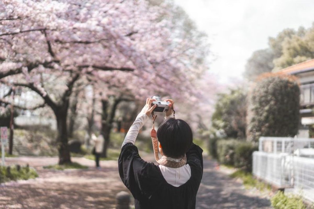 lebaran 2025, traveling, liburan, Samsung, Gemini, Generative Edit, Galaxy Log, Gemini Recommendations, Google, gemini, Traveling, generative edit, Gemini AI, Lebaran 2025, gemini recommendations, generative edit samsung, fitur foto, fitur wajib pas traveling, 4 Fitur di HP Samsung untuk Traveling yang Wajib Kalian Tahu