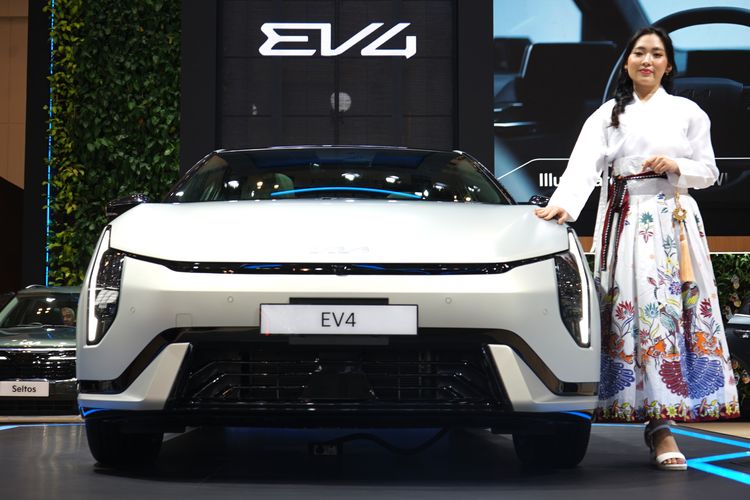 Mobil Hybrid, mobil listrik, kendaraan listrik, kendaraan elektrifikasi, Solusi Masa Depan, Mobil Listrik atau Mobil Hybrid?