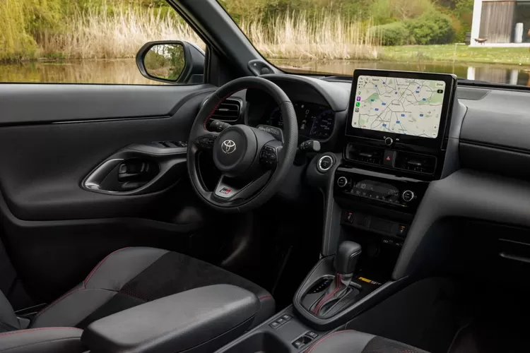 Yaris Cross, Toyota, facelift, Full Hybrid, Toyota Yaris Cross Meluncur dengan Tampilan Baru