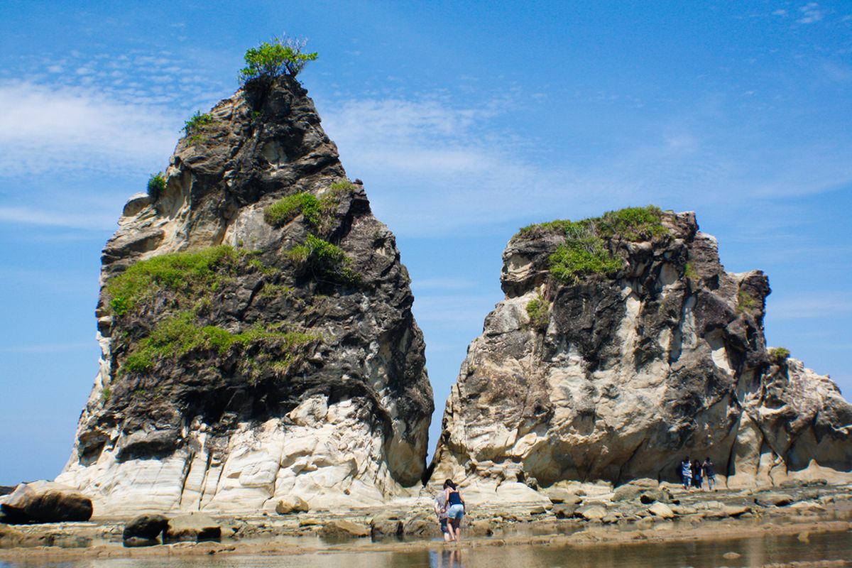 Wisata Banten, Damri pantai sawarna, wisata pantai sawarna berada di daerah, wisata di pantai sawarna, wisata pantai sawarna, stasiun rangkasbitung ke pantai sawarna, Jadwal DAMRI dari Stasiun Rangkasbitung ke Pantai Sawarna, mulai Rp 60.000
