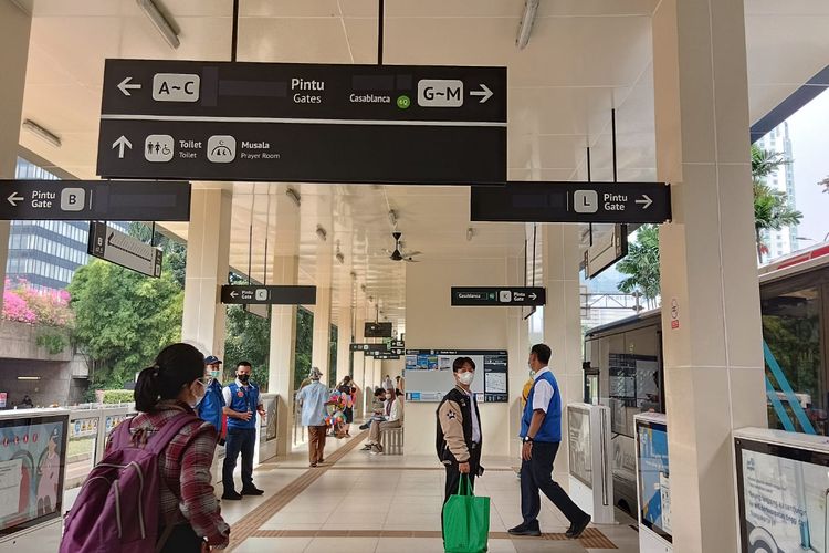 Pemprov DKI, transportasi umum, busway, angkutan umum, Transportasi umum, Bus Transjakarta, Pemprov DKI Targetkan Pengguna Transportasi Umum Naik Jadi 30 Persen