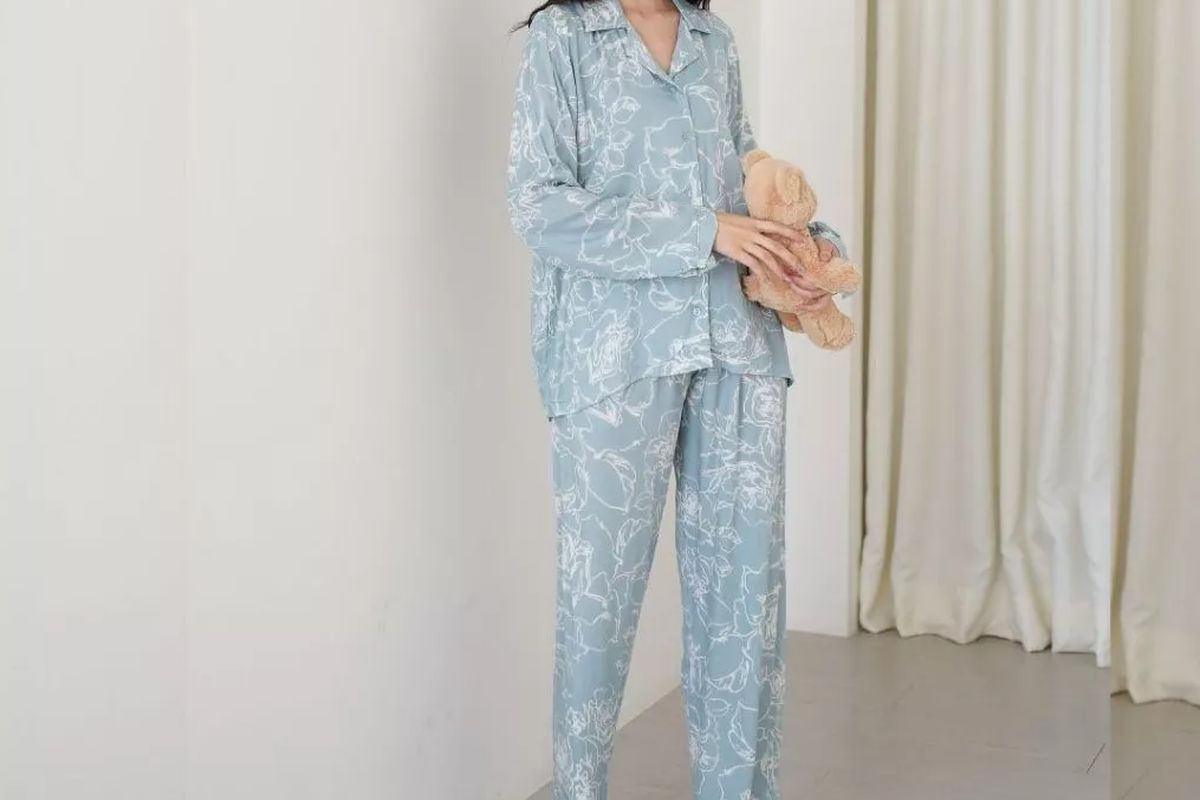 rekomendasi baju tidur wanita, Baju tidur wanita, baju tidur wanita, baju tidur wanita dewasa pendek, baju daster wanita, piyama wanita, rekomendasi piyama wanita, 5 Rekomendasi Baju Tidur Wanita, Harga Mulai Rp 35.000-an, 1. Baju tidur wanita celana pendek Eltina Cloth, 2. Baju tidur daster Dianputri, 3. Baju tidur polos Griya DF Pekalongan, 4. Baju tidur motif Catalla, 5. Baju tidur motif Powysuit