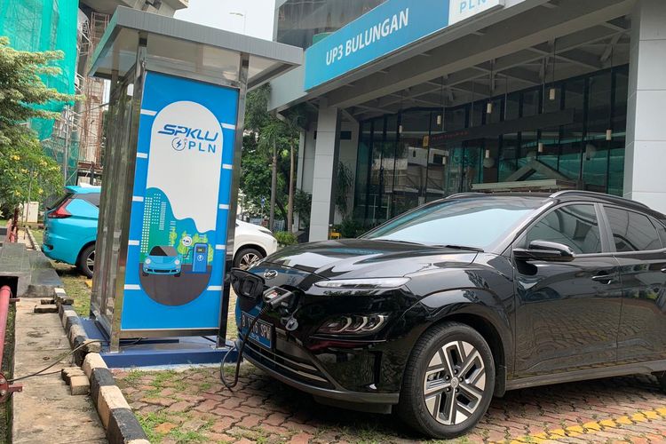 mobil listrik, perjalanan jauh, Meningkatnya Pengguna Mobil Listrik untuk Liburan Keluarga