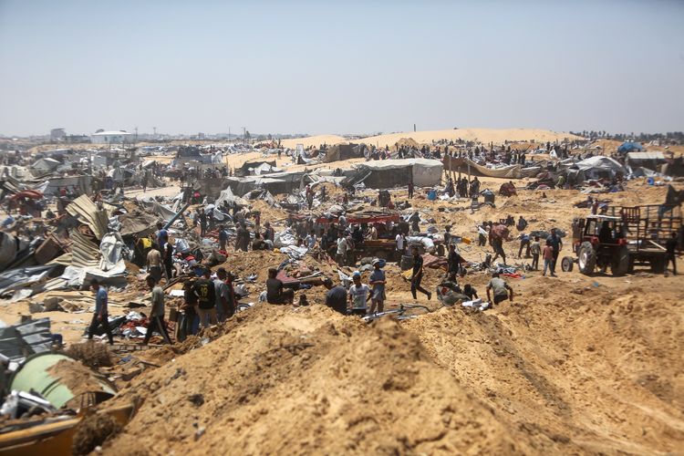 Perancis, Palestina, Israel, Amerika Serikat, Kemerdekaan Palestina, perancis akui palestina, Perancis Akan Akui Palestina, Apa Artinya dan Bagaimana Reaksi Negara-negara Barat?, Seruan Gencatan Senjata dan Pembangunan Palestina, Dukungan dari Palestina dan Negara Arab, Israel dan AS Kecam Keputusan Macron, Negara Barat Terbelah, Upaya Diplomatik dan Ancaman Israel, Pengakuan Perancis dan Implikasinya terhadap Kemerdekaan Palestina, Perjalanan Panjang Perjuangan Kemerdekaan Palestina