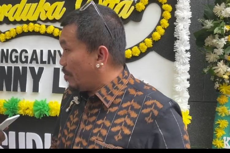 Mongol, Mongol Stres, Mongol komika, mongol caleg, mongol stres bupati, Pinjamkan Rp53 M ke Cagub yang Ditangkap KPK, Mongol Stres Takut Ikut Diciduk, Dari Jaminan Sertifikat Tanah hingga Vonis Dimiskinkan, Mongol Stres Pilih Ikhlas Meski Ditipu, Dari Rasa Hancur Jadi Kekuatan, Mongol Stres Tegaskan Hidup Terus Berjalan