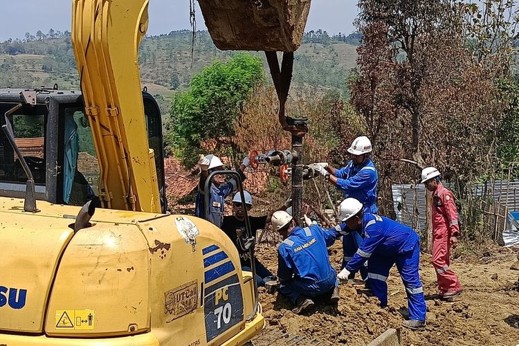 ledakan sumur minyak, sumur minyak ilegal, Kebakaran Sumur Minyak Blora, sumur minyak blora, korban tewas kebakaran blora, balita luka bakar blora, tersangka sumur minyak ilegal, tragedi sumur minyak, Update Sumur Minyak Ilegal Blora: Polisi Tetapkan 3 Tersangka, 4 Orang Tewas, dan Balita Kritis, Kronologi kebakaran maut sumur minyak Blora, Daftar korban kebakaran sumur minyak Blora, Barang bukti disita dari kebakaran sumur minyak Blora, Jerat hukum berat tersangka