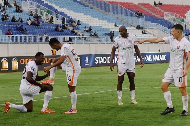 Semen Padang, Borneo FC, Semen Padang vs Borneo FC, Super League, live streaming Semen Padang vs Borneo FC, semen padang, klasemen sementara super league, live streaming semen padang vs borneo fc, siaran langsung semen padang vs borneo fc, Jadwal dan Siaran Langsung Semen Padang Vs Borneo FC, Duel Bumi-Langit Super League