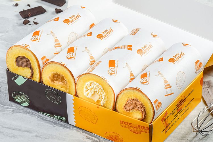 jajanan pasar, oleh-oleh Medan, 7 Jajanan Pasar Khas Medan yang Wajib Dicoba, Legendaris dan Bikin Nagih, 1. Bika Ambon, 2. Bolu Meranti, 3. Lontong Medan, 4. Lemang Tebing Tinggi, 5. Mie Balap, 6. Pancake Durian, 7. Orong-orong
