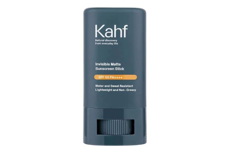 sunscreen, matte, kulit berminyak, sunscreen matte finish, oil control, makeup, Kahf, matte finish, Avoskin, 13 Rekomendasi Sunscreen Matte Finish untuk Kulit Berminyak, 1. SKINTIFIC Matte Fit Serum Sunscreen SPF50+ PA++++, 2. L'Oréal Paris UV Defender Matte &amp; Fresh SPF50+ PA++++, 3. Kahf Invisible Matte Sunscreen Stick SPF50 PA++++, 4. Avoskin The Great Shield Sunscreen SPF 50 PA++++, 5. N'PURE Cica Beat The Sun Matte SPF50+ PA++++, 6. Biore UV Fresh &amp; Bright Oil Control Matte SPF50+ PA+++, 7. Facetology Triple Care Sunscreen SPF40 PA+++, 8. Carasun Healthy Matte UV Protector SPF45 PA++++, 9. The Aubree Artemisia Daily Sunscreen SPF 50 PA++++, 10. TERATU BEAUTY Tinted Physical Sunscreen , 11. LABORÉ Physical Sunscreen SPF50 PA++++, 12. La Roche-Posay Anthelios Anti-Shine SPF50+, 13. Wardah UV Shield Acne Calming Sunscreen Moisturizer SPF35 PA+++