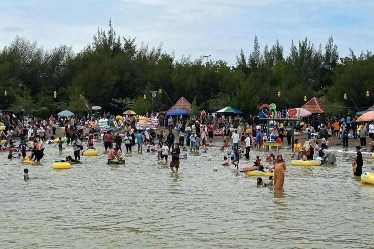 Indramayu, libur Lebaran, Liburan di Pantai Bali 2 Indramayu: Sensasi Liburan ala Bali dengan Banyak Wahana