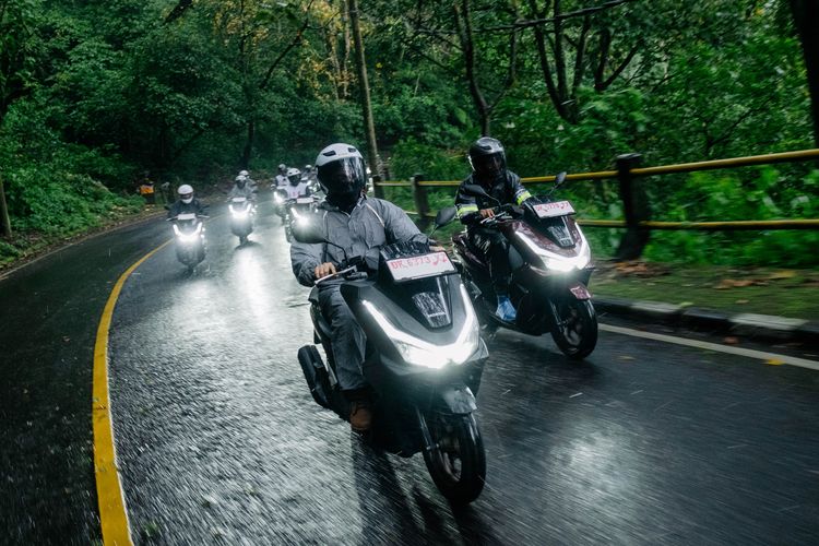 touring, road captain, sweeper, marshal, Marshal, Touring, naik motor, touring naik motor, Mengenal Peran Road Captain, Sweeper, dan Marshal Saat Touring Motor