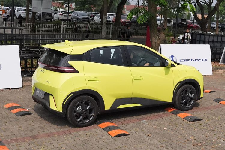 BYD Atto 1, test drive, GIIAS 2025, Atto 1, pameran otomotif, Test Drive BYD Atto 1 Antre Panjang, Begini Cara Daftarnya