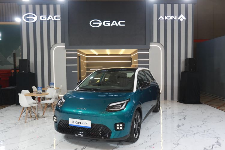 mobil baru, mobil listrik, sedan listrik, harga mobil listrik, MPV listrik, SUV listrik, Update Harga Mobil Listrik di Indonesia per Oktober 2025