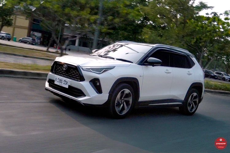 Toyota Astra Motor, Toyota Yaris Cross, Toyota Yaris Cross Hybrid, Yaris Cross Hybrid, Update Harga Toyota Yaris Cross Hybrid: Si Paling Irit BBM, Desain Modern, Interior Nyaman, Fitur Melimpah, Mesin Hybrid Super Efisien, Toyota Safety Sense, Kesimpulan, Harga dan Varian Toyota Yaris Cross Hybrid: