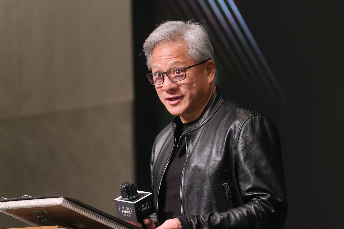NVIDIA, chip, china vs as, Jensen Huang, industri chip china, CEO Nvidia Peringatkan AS, China Jadi Rival Tangguh di Industri Chip