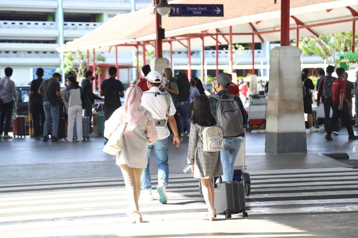 Traveloka, tren wisata 2025, tren libur Lebaran 2025, tren slow travel usai lebaran 2025, survei traveloka, 37 Persen Turis Indonesia Pesan Tiket Libur Lebaran 2025 Terpisah