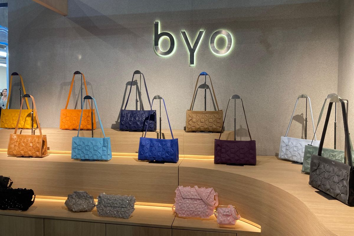 Tommy Ambiyo Tedji, Jakarta Fashion Week, brightspotCITY, Berakar dari Fiksi Ilmiah, Ini Kisah Tommy Ambiyo Rintis Tas BYO